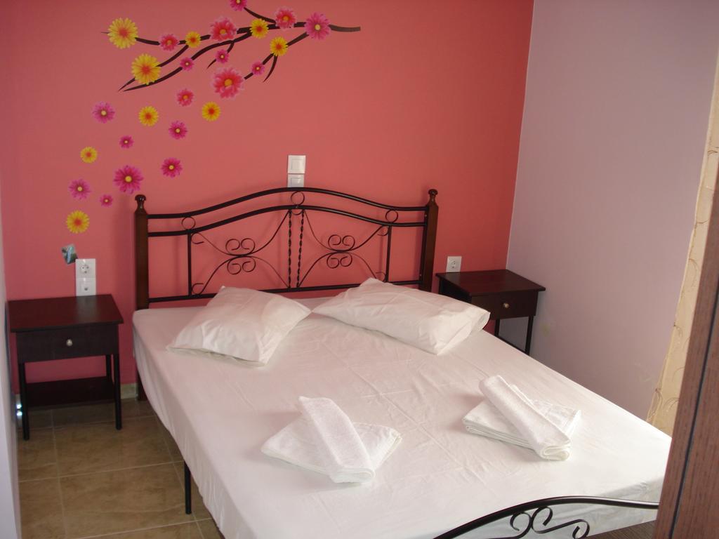 Apartamento Pyrgos Kíssamos Exterior foto
